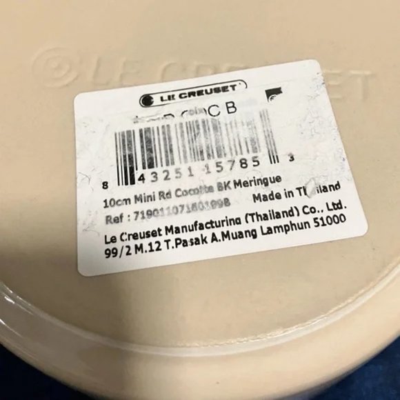 Le Creuset Mini Round Cocotte 8oz - Brand New - Picture 3 of 3